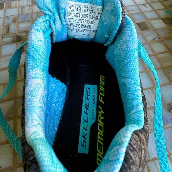 Sketchers - Light Weight - Flex Sole - Memory Foam - Laced Sneakers/Athletics - Picture 4 of 5